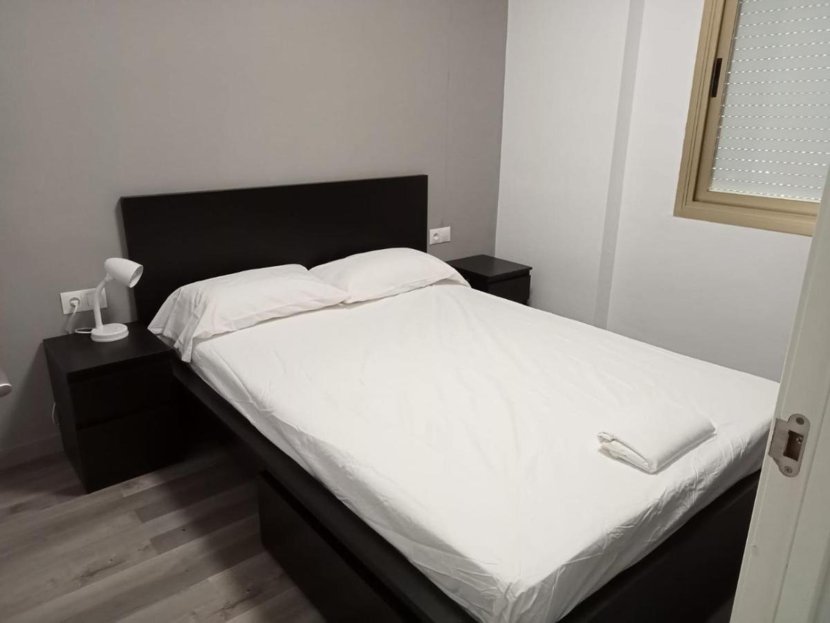 Apartamento con encanto,piscina y a 200 metros de la playa Salou Exterior foto