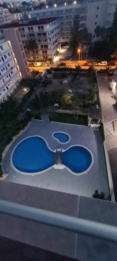 Apartamento con encanto,piscina y a 200 metros de la playa Salou Exterior foto